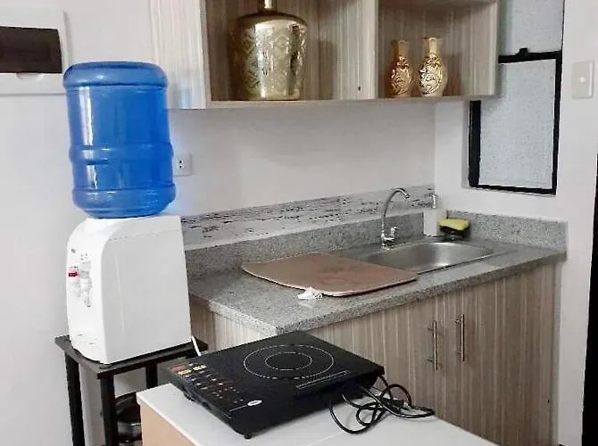 Estien's Cozy To With Kitchen Apartment *